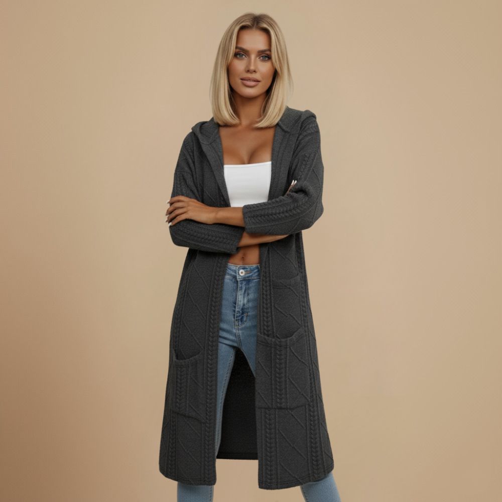 Gilet Long à Capuche en Maille Torsadée – Gris