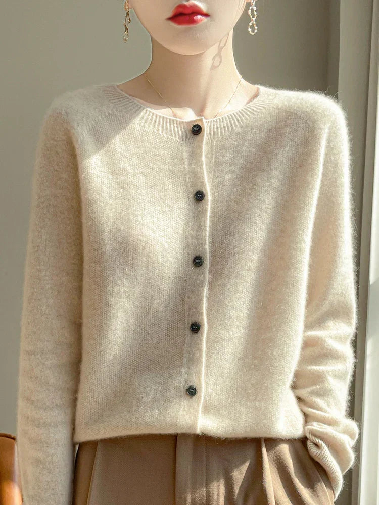 Gilet en Maille Fine de Coton Col Rond – Crème