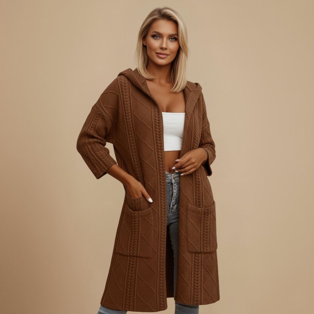 Gilet Long à Capuche en Maille Torsadée – Marron