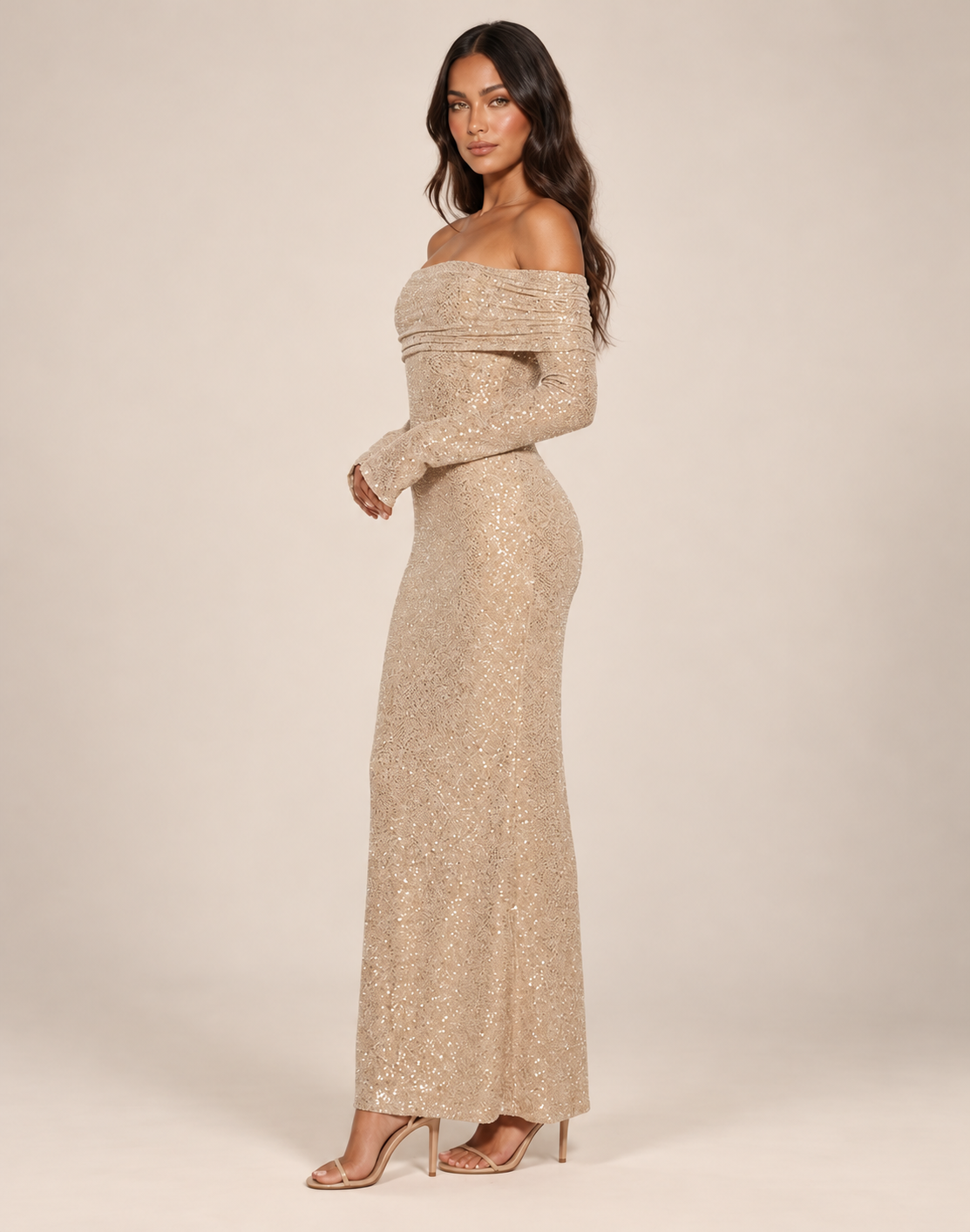 Robe Longue Pailletée Épaules Dénudées – Beige