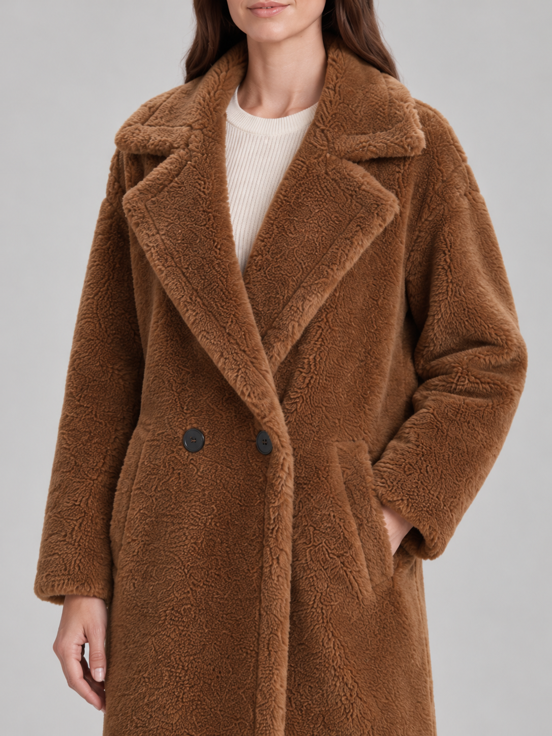 Manteau teddy, détail col à revers