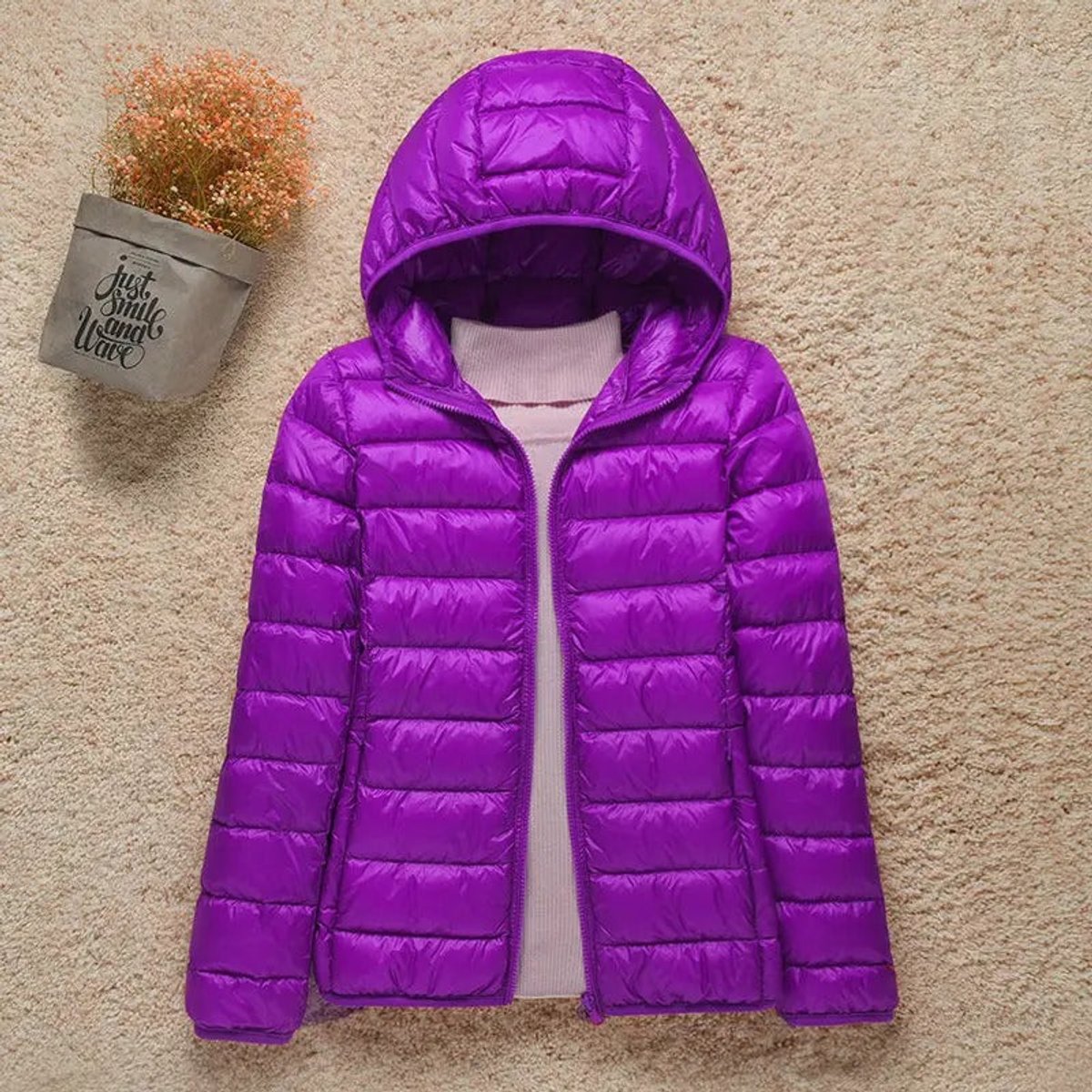 Doudoune Légère Compressible à Capuche – Violet